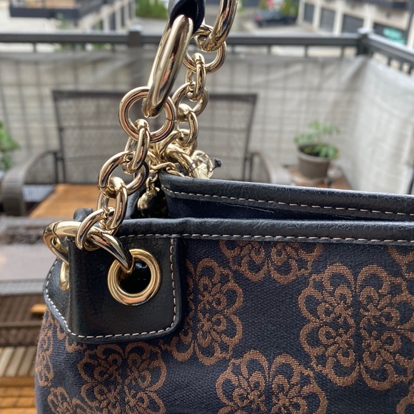 Kathy Van Zeeland Handbag with charms - Picture 9 of 9